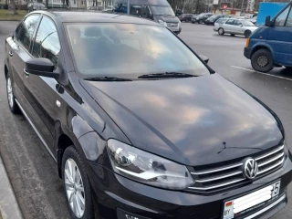 Volkswagen Polo Sedan