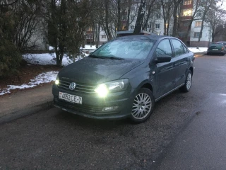 Volkswagen Polo Sedan