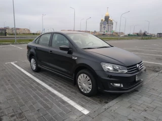 Volkswagen Polo Sedan