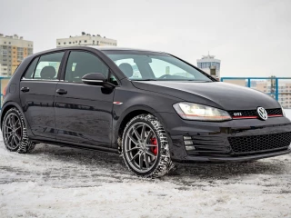 Volkswagen Golf GTI