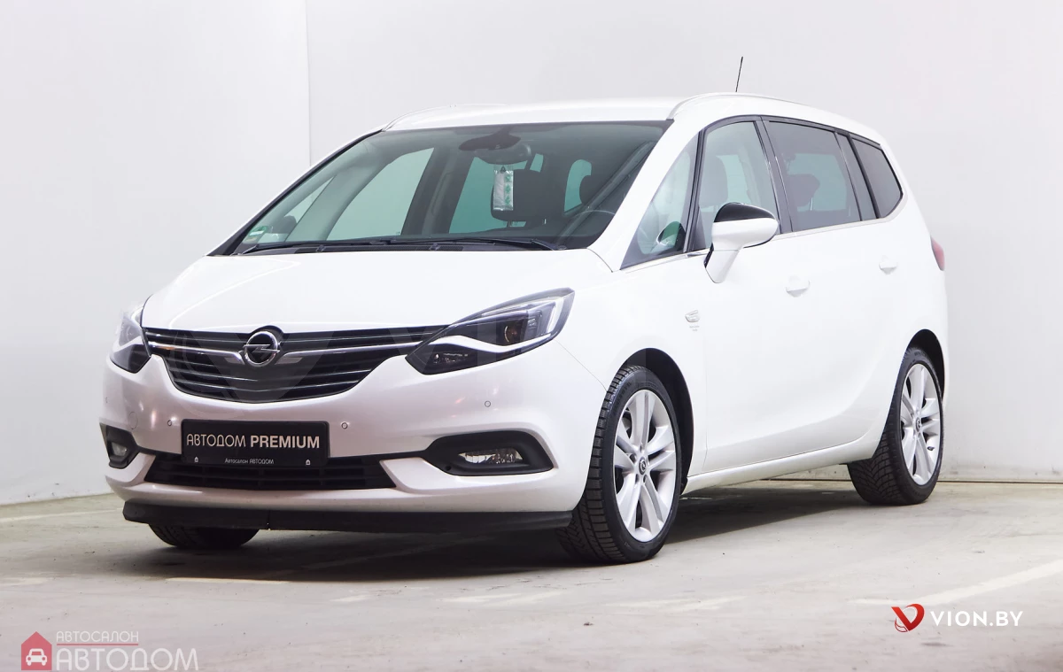 Opel Zafira 2016