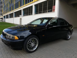 BMW 5 серия