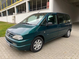 Peugeot 806